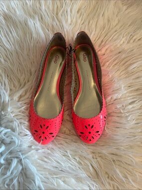 NWOT GAP Women’s Hot Pink Laser-Cut Ballet Flats Size 7